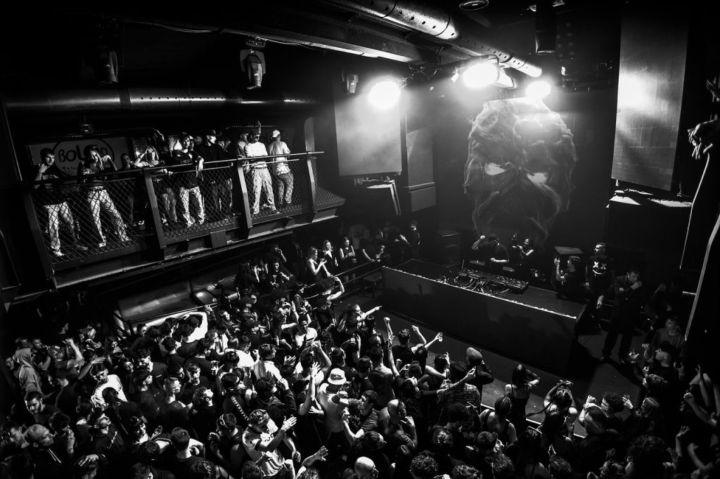Crowd 7896786 1280