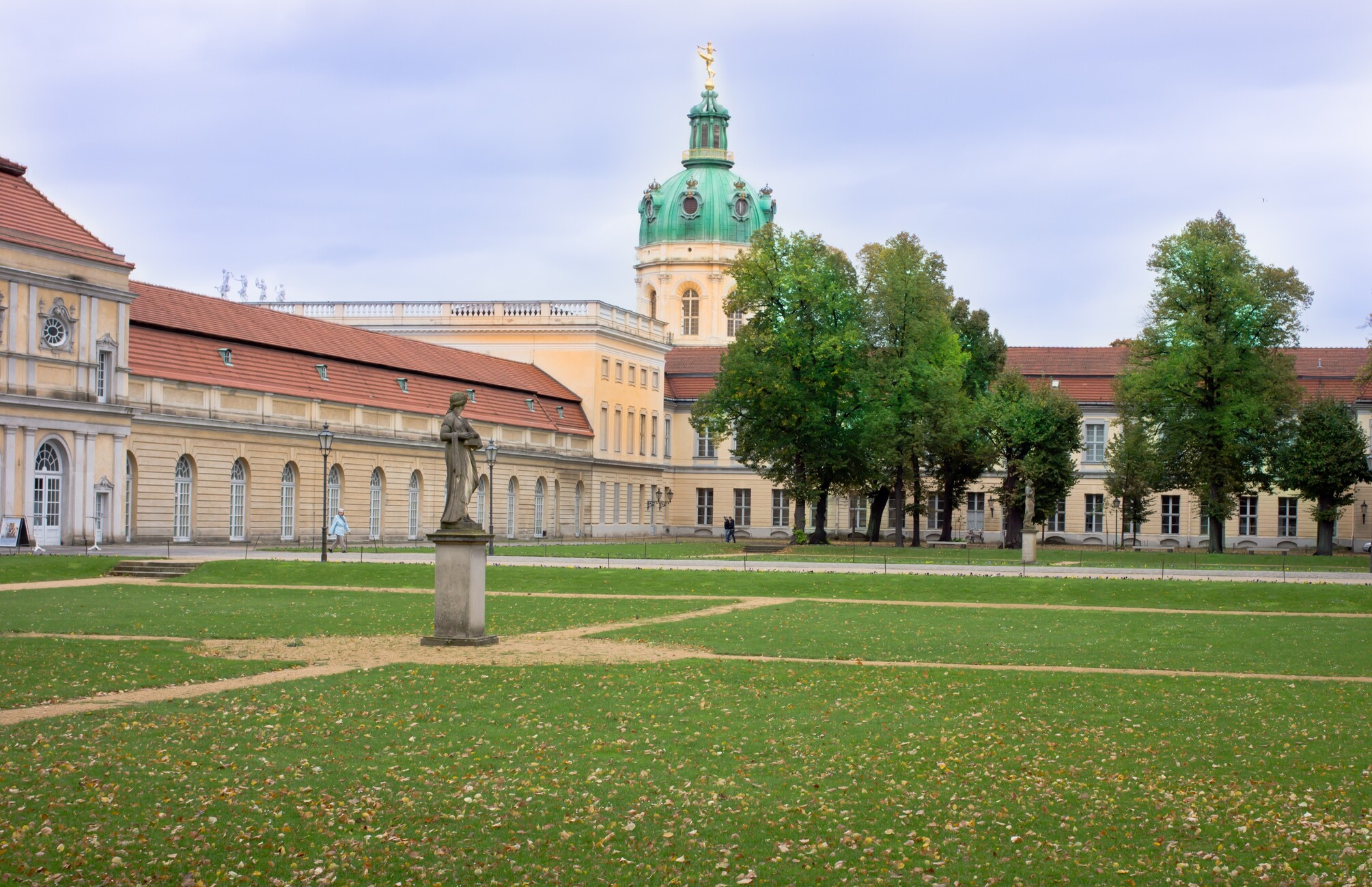Old buildings at green park 2026 01 09 14 52 58 utc